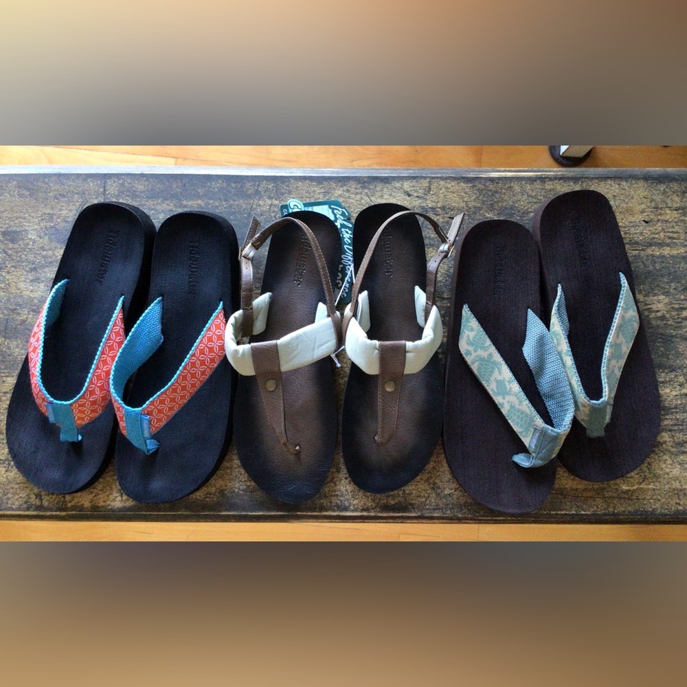 3 pair women’s Tidewater sandals flip flops sz 10 two are new